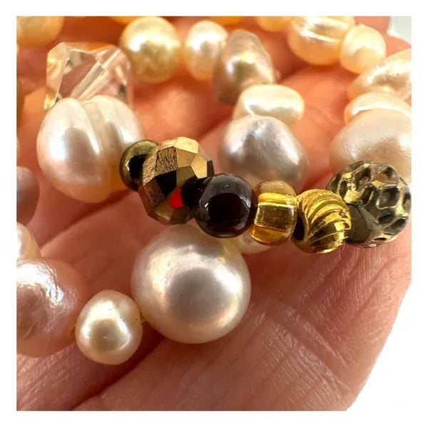 Pearl beaded stretchy bracelet - Image 7