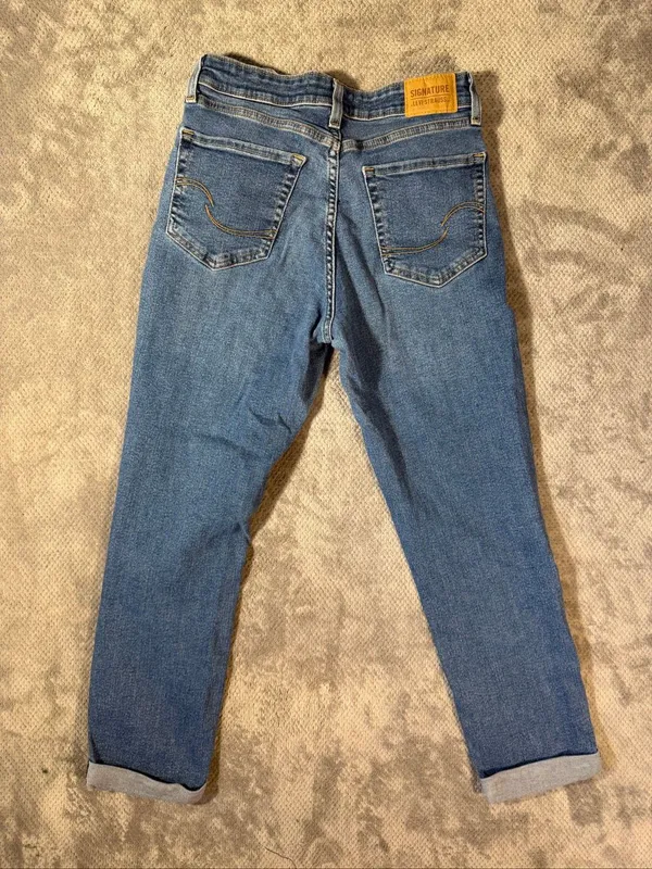 Signature by Levi Strauss Boyfriend Jeans Womens 6/28 Distressed Cuffed Stretch - Image 9