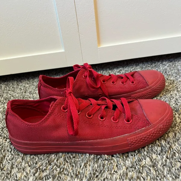 Converse Chuck Taylor‎ All Star Classic All Red Rare Sneakers Women’s Size 8 - Image 3