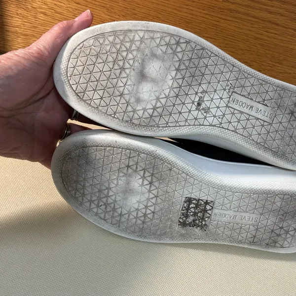 Steve Madden Bequilt sneaker slip on loafer stretch sock comfy shoes sz 6 - Image 5