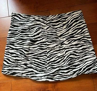 BDG Zebra Print Skirt - Image 4