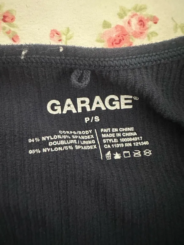 Garage V-Neck Crop Top - Image 2