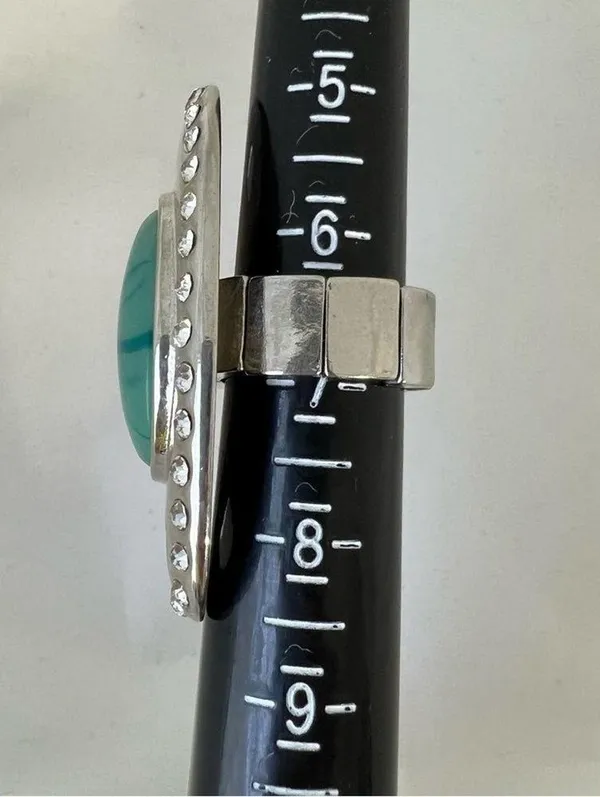 Ladies Cocktail Costume Jewelry Ring Silver Tone Band Faux Turquoise Adustable - Image 5