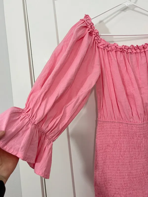 Petal & Pup Size Medium Pink Smocked Off-Shoulder Ruffle Mini Dress - Image 4