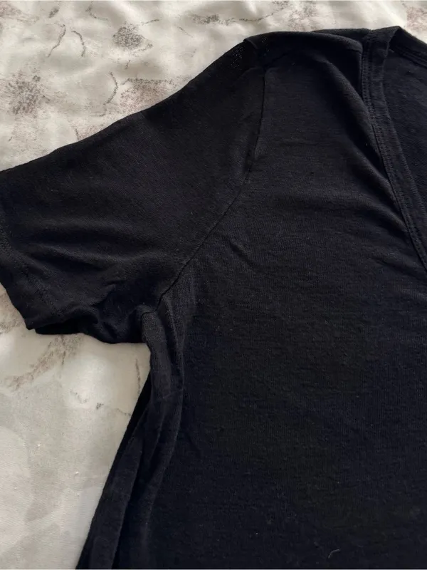 Banana Republic Black 100% linen Short-Sleeve V-Neck Knit t-shirt, size XS - Image 8