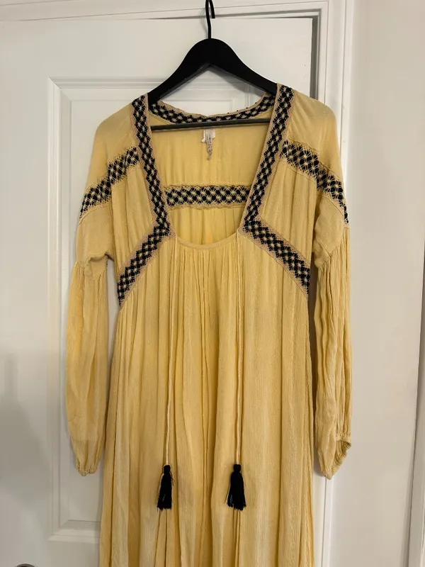 RAGA Montana Plunge Maxi Dress in Light Yellow Size Small - Image 4