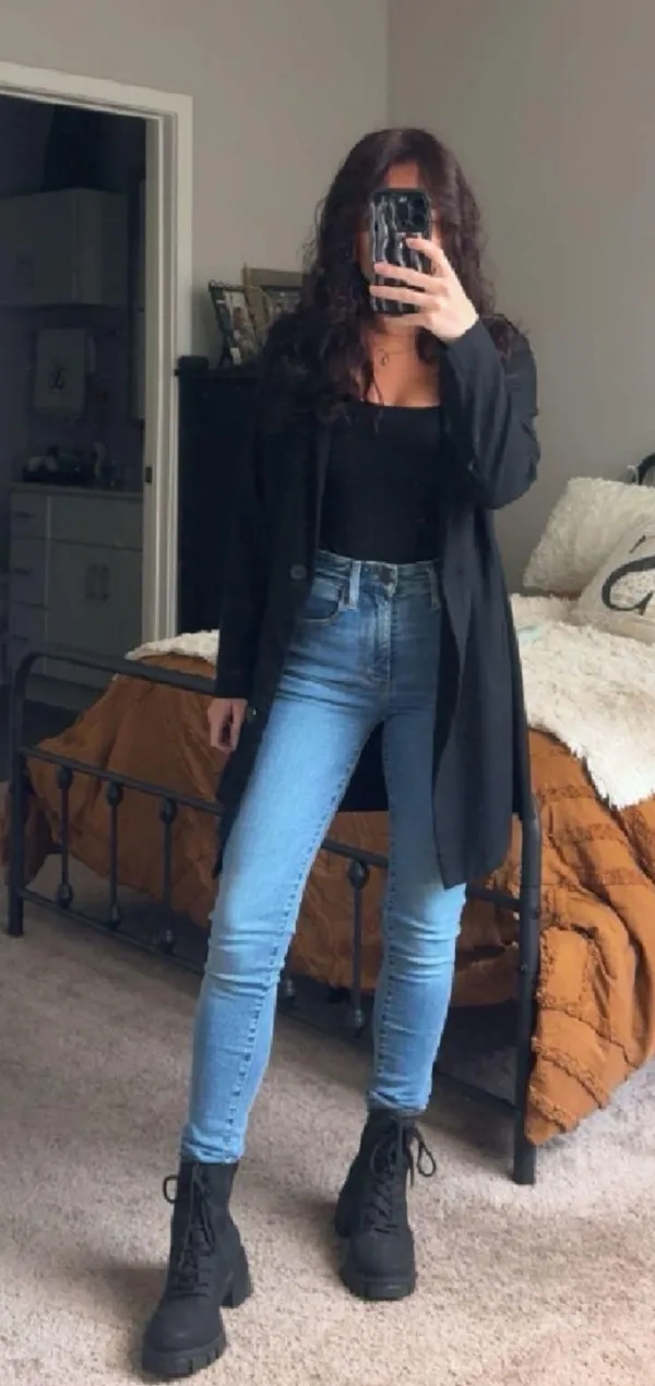 Levi’s 721 High-Rise Skinny Jeans - Image 3