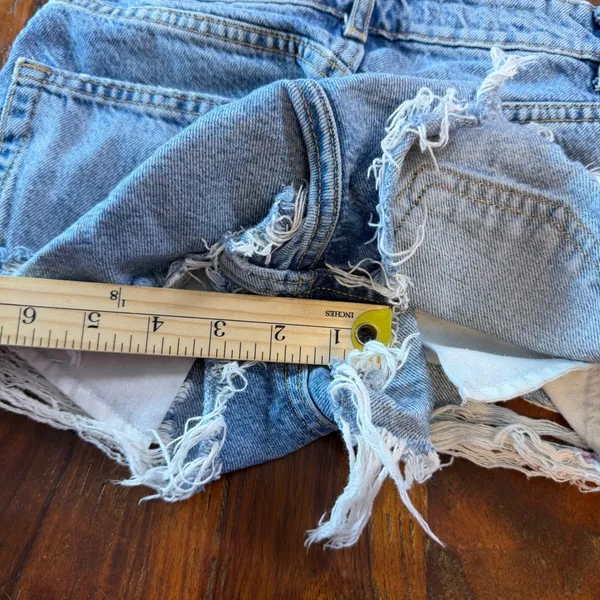 Zara Light Wash Distressed High Waisted Denim Shorts Size 0 727/002/400/32 - Image 6