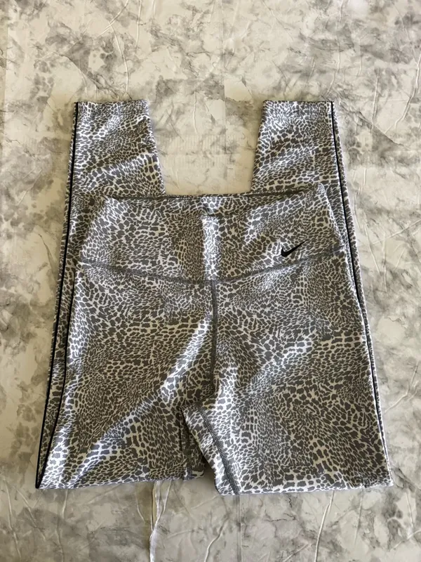 Nike High-Waist Leopard Print Workout Leggings - Image 2