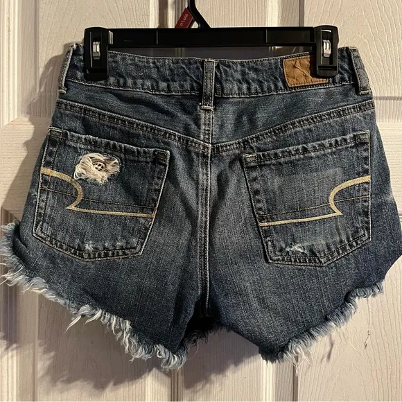 American Eagle High Rise Distressed Shorts Womens Size 2 Denim‎ Festival Party - Image 2