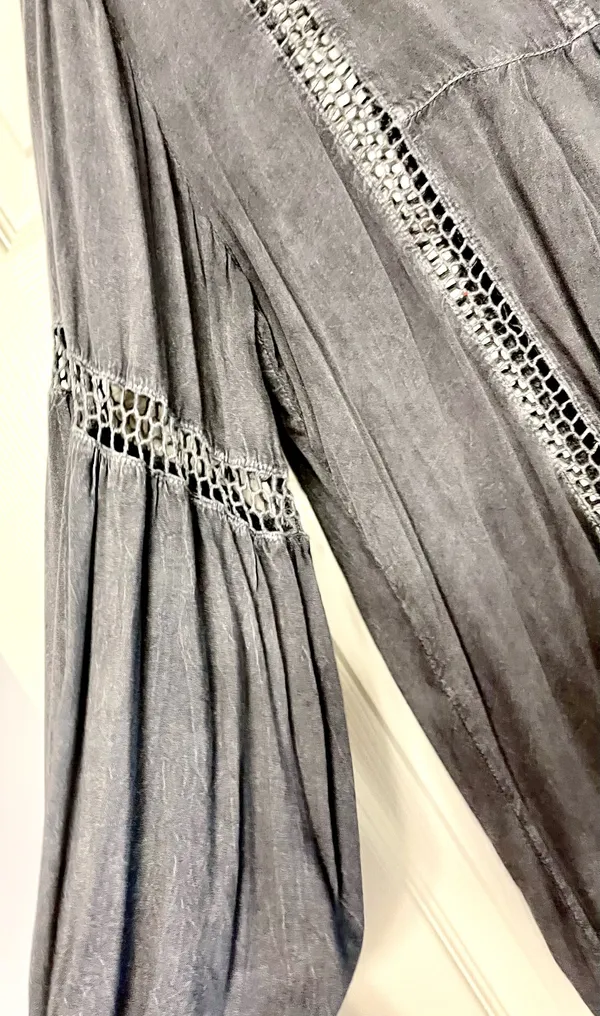 Botique Gray Classic Elegance Tunic Size L - Image 4