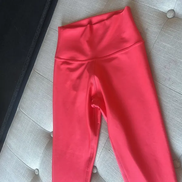 ALO Neon Orange Workout Leggings Size Small - Image 4