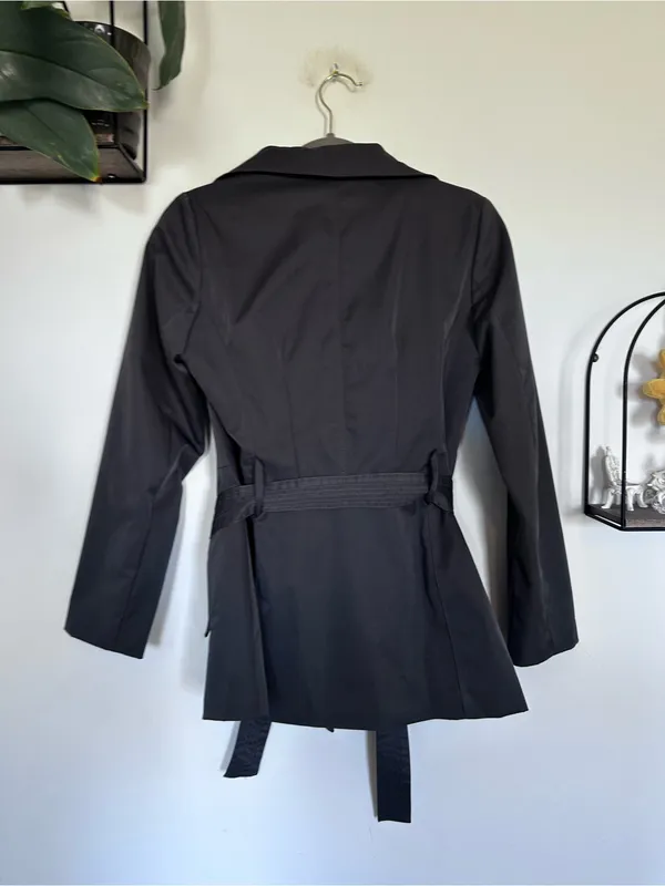 Sandro Studio Gray Ruffle Neck Double Breasted Short Trench Coat Size Small - Image 2