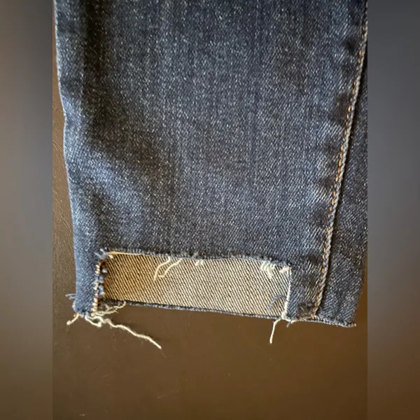 NWT Good American Good Waist Step Hem Skinny Jeans Dark Blue Denim Size 10 - Image 9