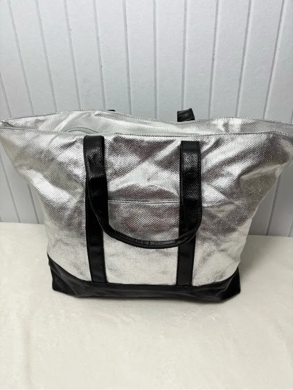 Victorias Secret Large‎ Silver & Black Weekender Get Away Travel Tote Bag - Image 3