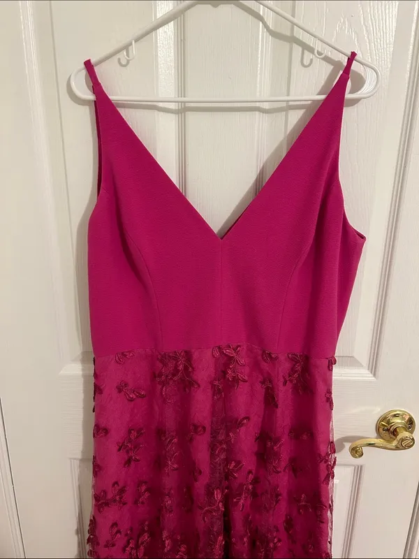 Dress The Population Darleen V-Neck 3D Floral Appliqué Midi Dress Size XXL - Image 8