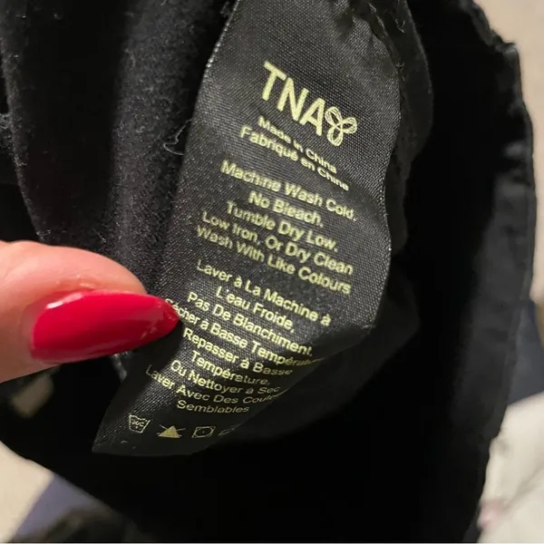 Aritzia TNA HEROIC PANT Cuffed Cargo Black Joggers Pants Size 2 - Image 9