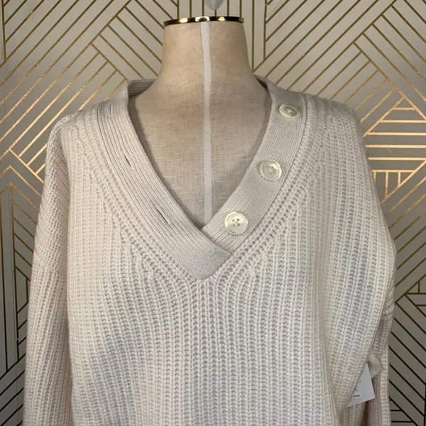 Equipment‎ Nigel Sweater in Ivory Button Cashmere - Image 4