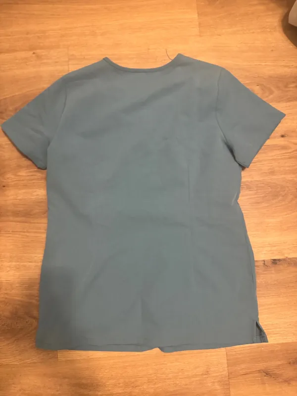 FIGS Scrub Top Women’s - Image 4