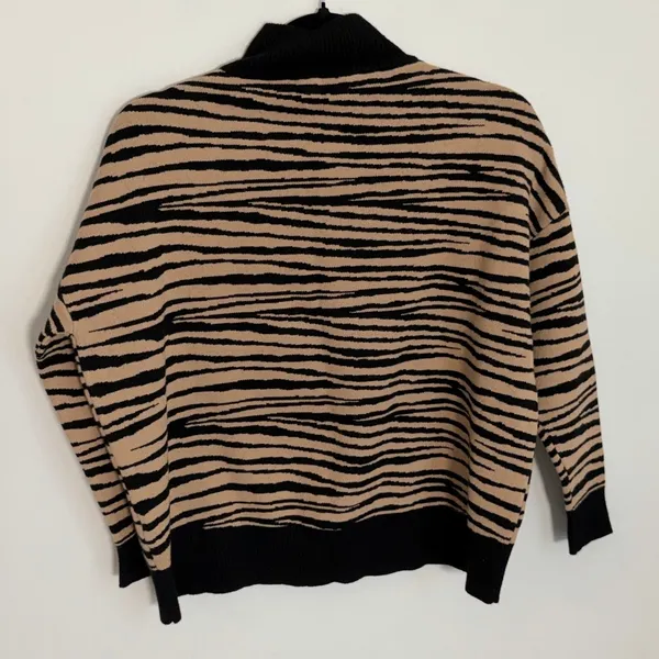 THML Knit Zebra‎ Print Mock Neck Sweater size xs - Image 4