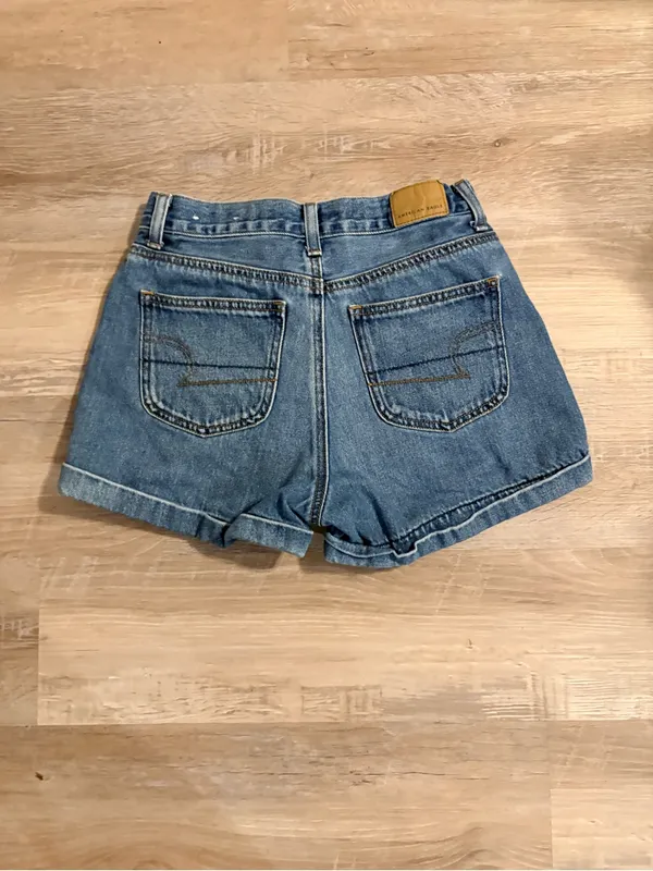 American Eagle Outfitters cuffed mom shorts size 0 - Image 3