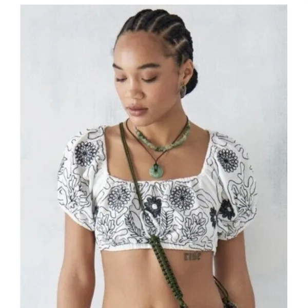 Free‎ People NWT size Medium Embroidered Lotus Top Only Cropped - Image 3