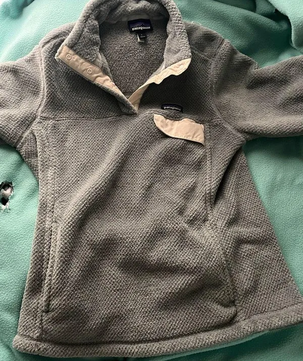 Grey Patagonia quarter button - Image 4