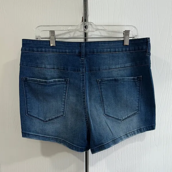 Denim Blue Women's Shorts Size 14 - Image 5