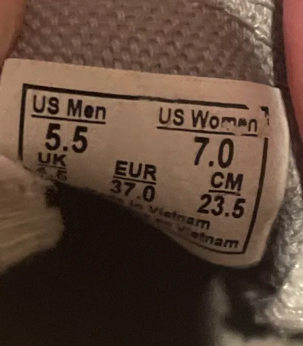 Vans Slip Ons - Image 3