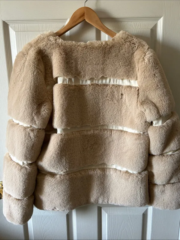 Anthropologie Keepsake the Label Ariel Faux Fur Coat Jacket in Crème Sz Med - Image 10