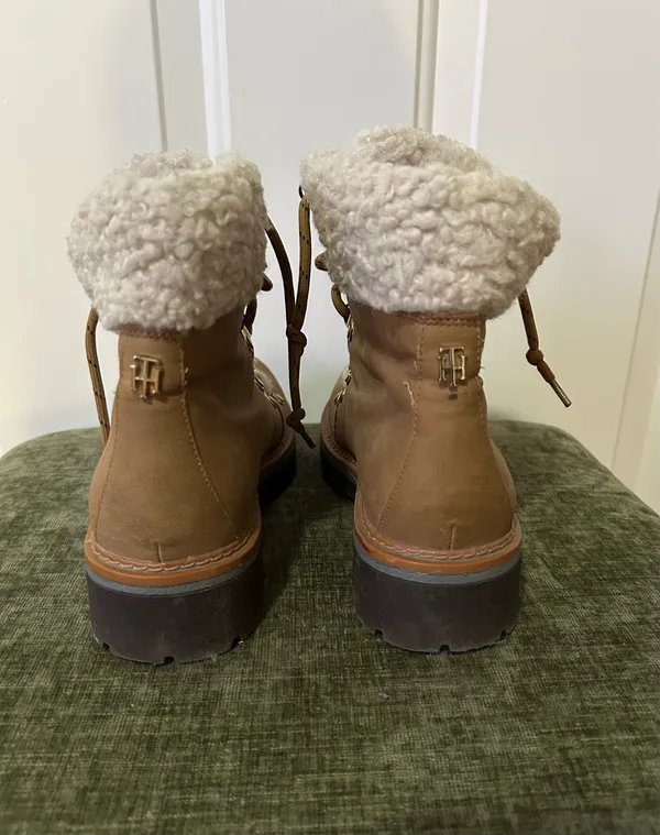 Tommy Hilfiger Boots - Image 3