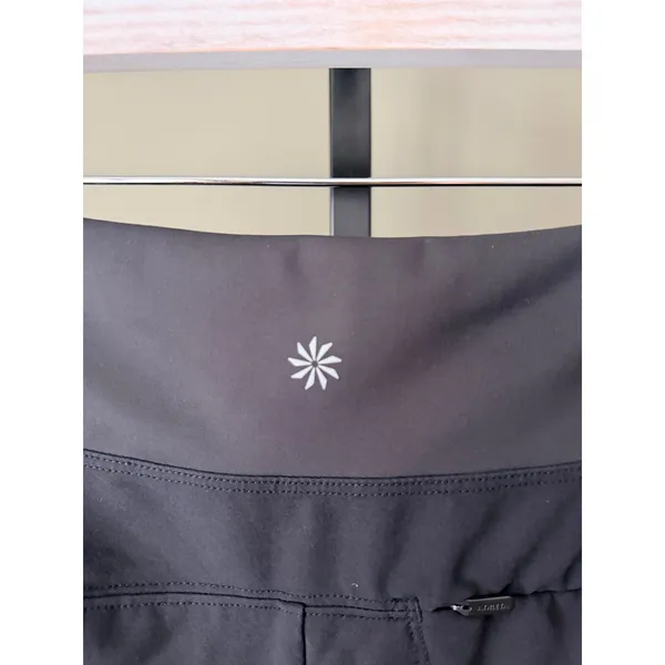 Athleta Fairway Golf Short Black Size 8 - Image 4