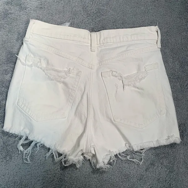 Abercrombie & Fitch the mom short high rise Jean Shorts white - Image 6