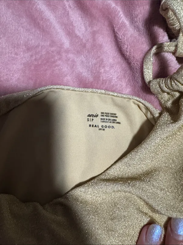 Aerie swim - Image 4