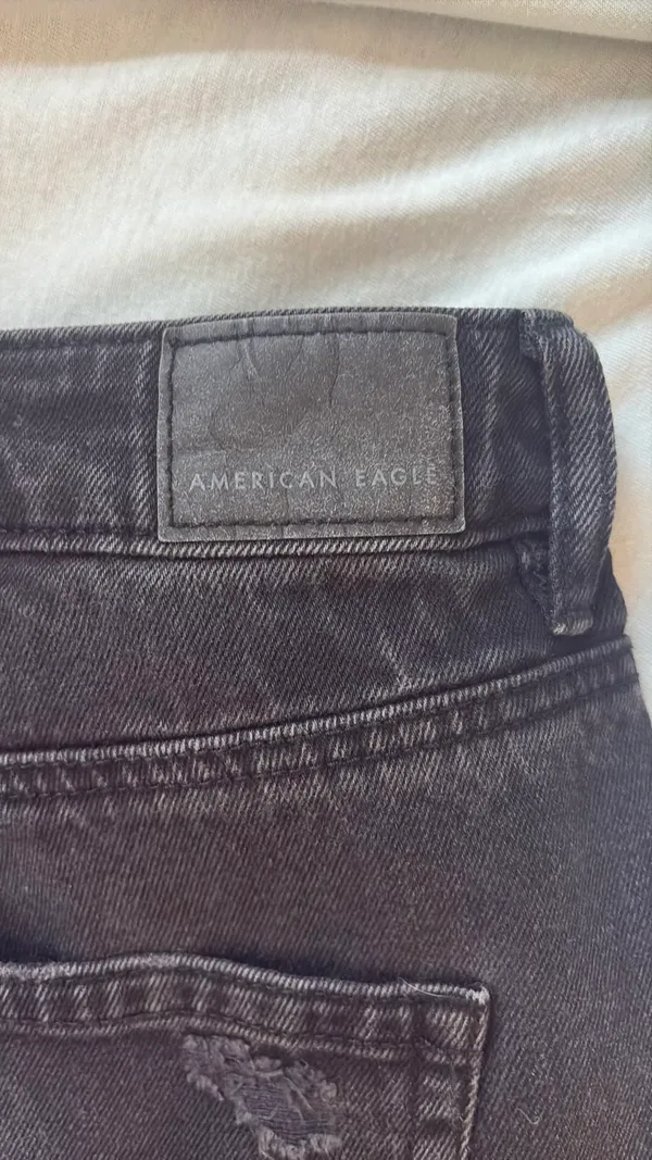 American Eagle Jeans Ripped Black Mid-Rise - Image 2