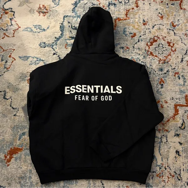 Essentials fear of god hoodie black size medium - Image 4