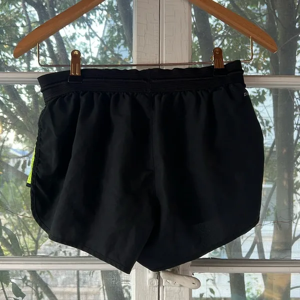 Nike shorts - Image 2
