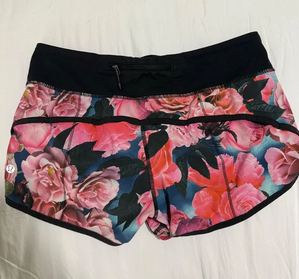 Lululemon Speed Shorts 2.5" - Image 2