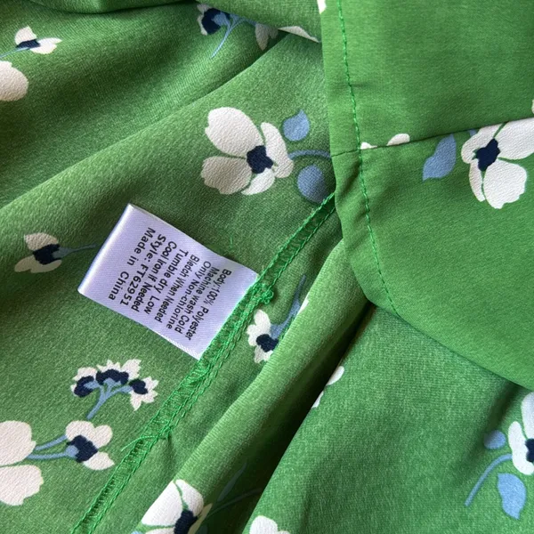 Green Floral Short Sleeve Blouse Size M - Image 3