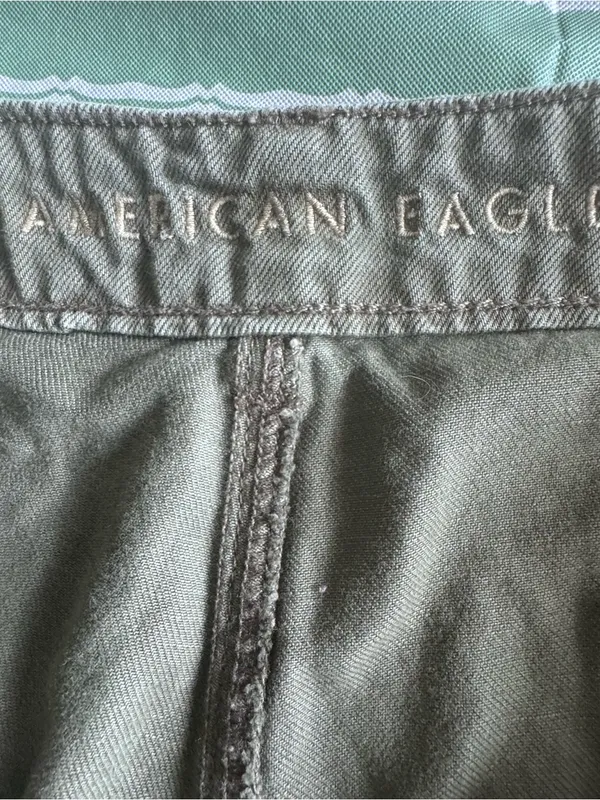 American Eagle Distressed Olive Green Women’s Pants Size 14 short - Image 6
