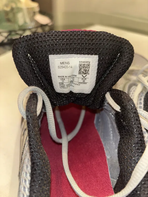 Saucony Black and Gray Athletic Sneakers - Image 6