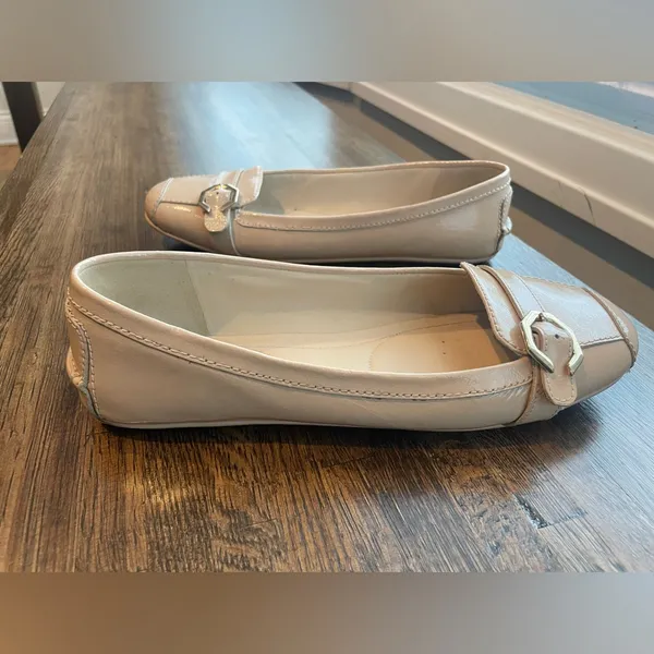 Cole Haan Blush Ballet Flats Patent Leather Classic Buckle - size 8 - Image 5