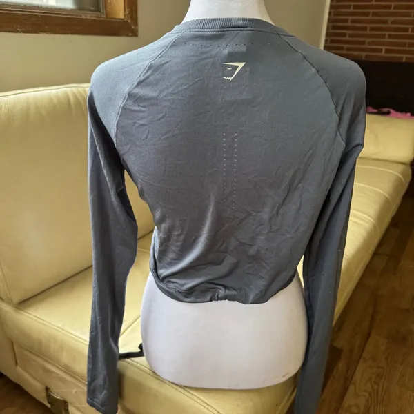 Gymshark Breeze Lightweight Seamless Long Sleeve Crop Top‎ Grey XS - Image 2
