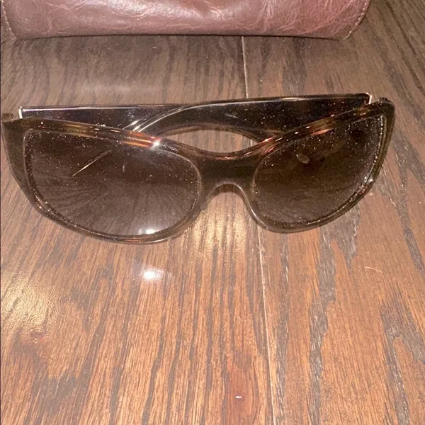 FOSSIL Brown Leather sunglasses with Sunglasses Case - Image 4