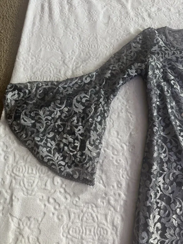 White House Black Market Size 8 Metallic Silver Bell Sleeve Dress - Image 7