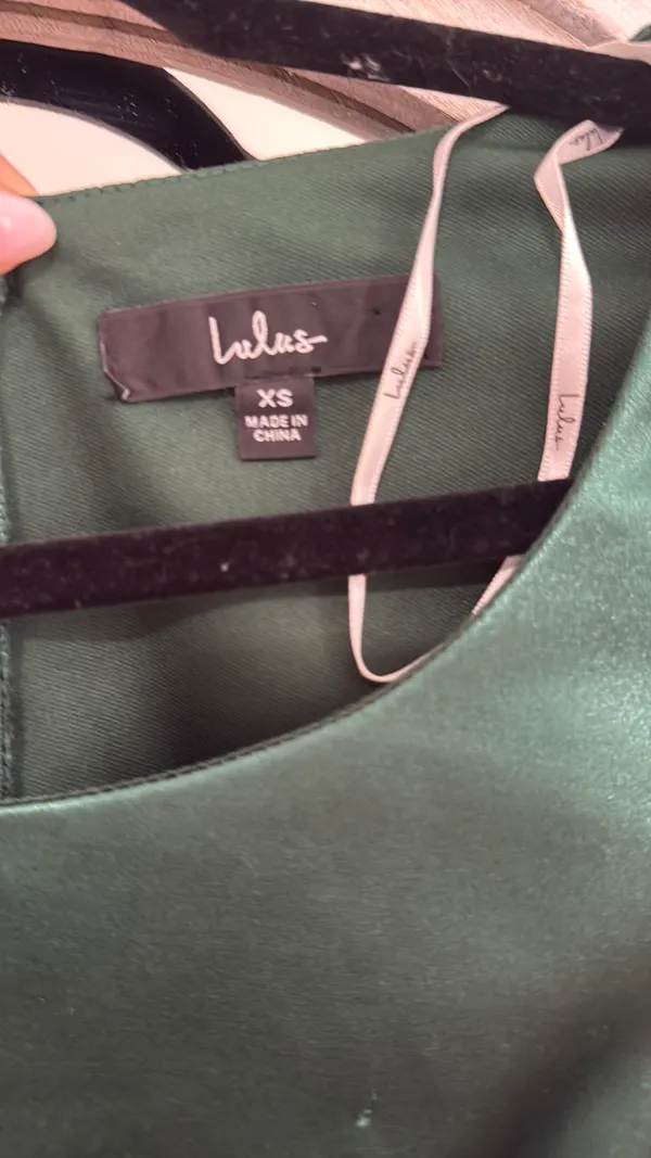 Emerald Green Lulus Dress Maxi - Image 2