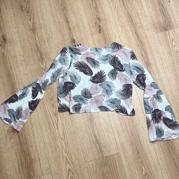 Y2K Tropical Palm Print Lace Up Crop Top‎ White Bell Sleeve Y2K Small - Image 2