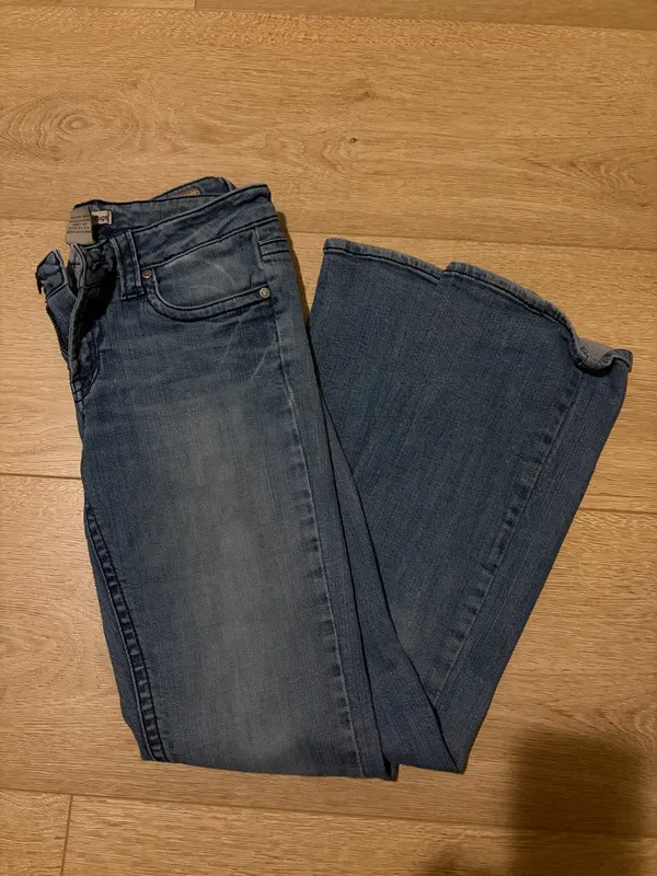 Refuge Jeans - Image 3