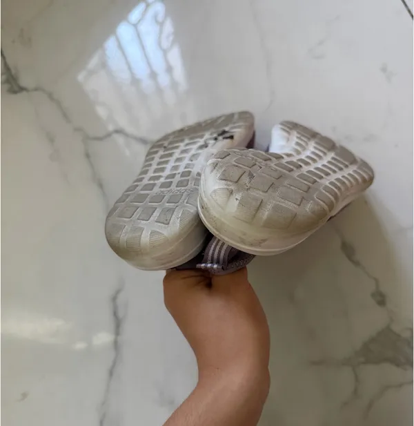 Adidas Slip-On Sneakers in Dusty Lavender with White Sole - Image 6