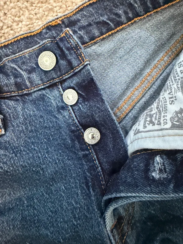Levi’s 501 Shorts - Image 2